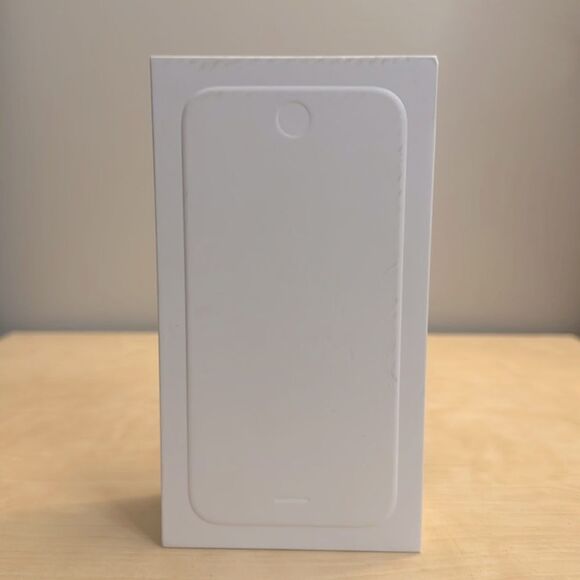 Empty Box for IPhone 6 - Picture 1 of 3